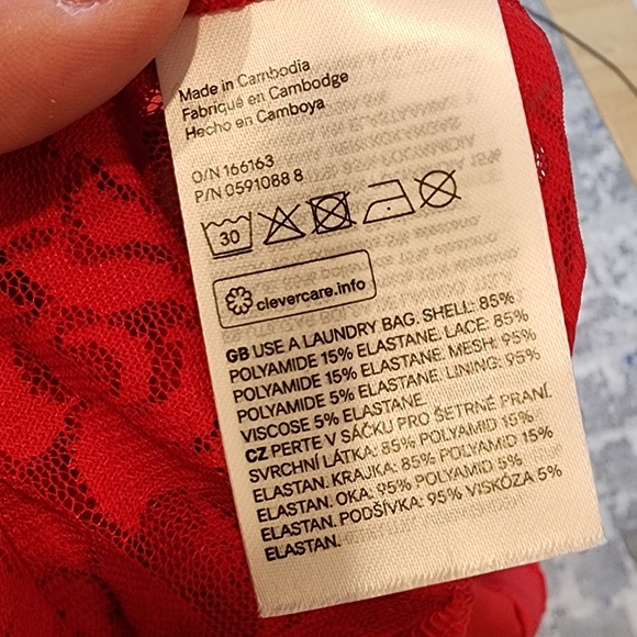 NWT H&M Red Lace Long Sleeve Sheer Bodysuit Size Large - Picture 16 of 16